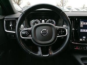 Volvo  Kombi Momentum D4 DPF Navi Leder Digitales C