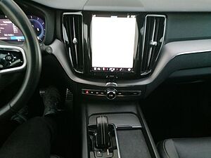 Volvo  R Design AWD B4 Diesel EU6d Navi Leder digi