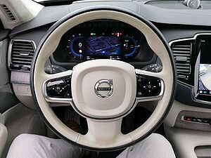 Volvo  Ultimate Bright Recharge Plug-In Hybrid AWD T8 T