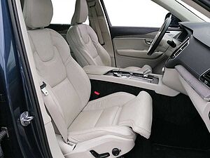 Volvo  Ultimate Bright Recharge Plug-In Hybrid AWD T8 T