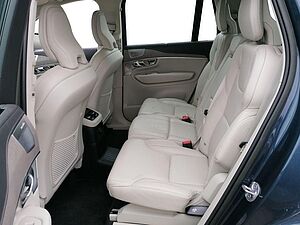 Volvo  Ultimate Bright Recharge Plug-In Hybrid AWD T8 T