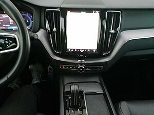 Volvo  B4 Mild-Hybrid Diesel AWD Automatikgetriebe