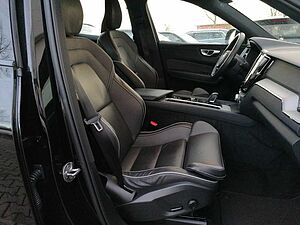 Volvo  B4 Mild-Hybrid Diesel AWD Automatikgetriebe