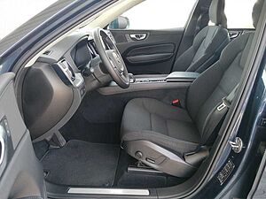 Volvo  2.0 Diesel B5 Momentum Pro AWD
