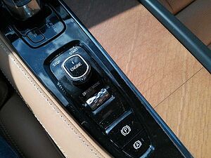 Volvo  T8 AWD Inscription