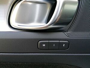 Volvo  Momentum Pro, D3 LED Navi Leder SHZ Rückfah