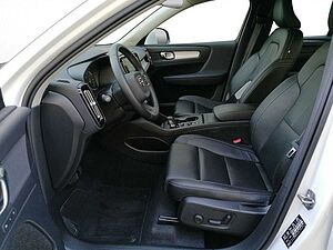 Volvo  Momentum Pro, D3 LED Navi Leder SHZ Rückfah