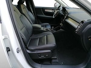 Volvo  Momentum Pro, D3 LED Navi Leder SHZ Rückfah