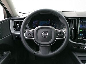 Volvo  Momentum Pro 2WD B4 Mild-Hybrid Diesel Goog