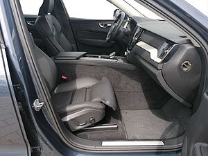 Volvo  Plus, B4 AWD Mild-Hybri AHK NAVI ACC Harman
