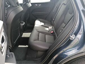 Volvo  Plus, B4 AWD Mild-Hybri AHK NAVI ACC Harman
