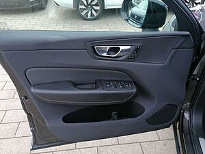 Volvo  Recharge R-Design T6 350PS  22 Zoll Rückfah