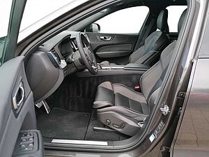 Volvo  Recharge R-Design T6 350PS  22 Zoll Rückfah