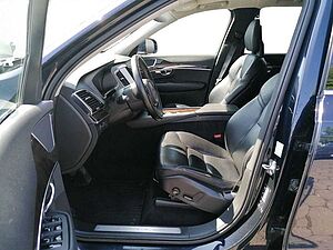 Volvo  D5 AWD Momentum Navi Leder R-Kamera, elekt