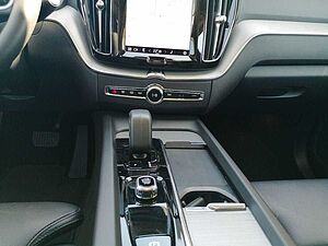 Volvo  inscription  AWD (253+145PS) Navi, Panodach