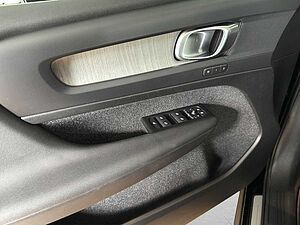 Volvo  T3 Inscription Aut. 163 PS 2WD Navi, Leder,