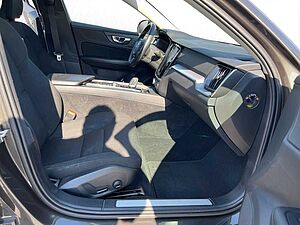 Volvo  B3 Mild-Hybrid Benzin Automatikgetriebe (120