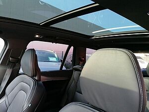 Volvo  B5 Diesel AWD R Design Nappa AHK BLIS HUD P