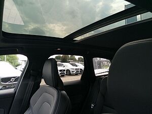 Volvo  Recharge Plug-in Hybrid MY23