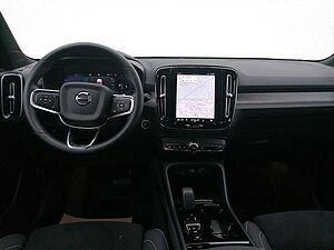 Volvo  B4 2WD Ultra Dark Aut. Pano Allwetter AHK