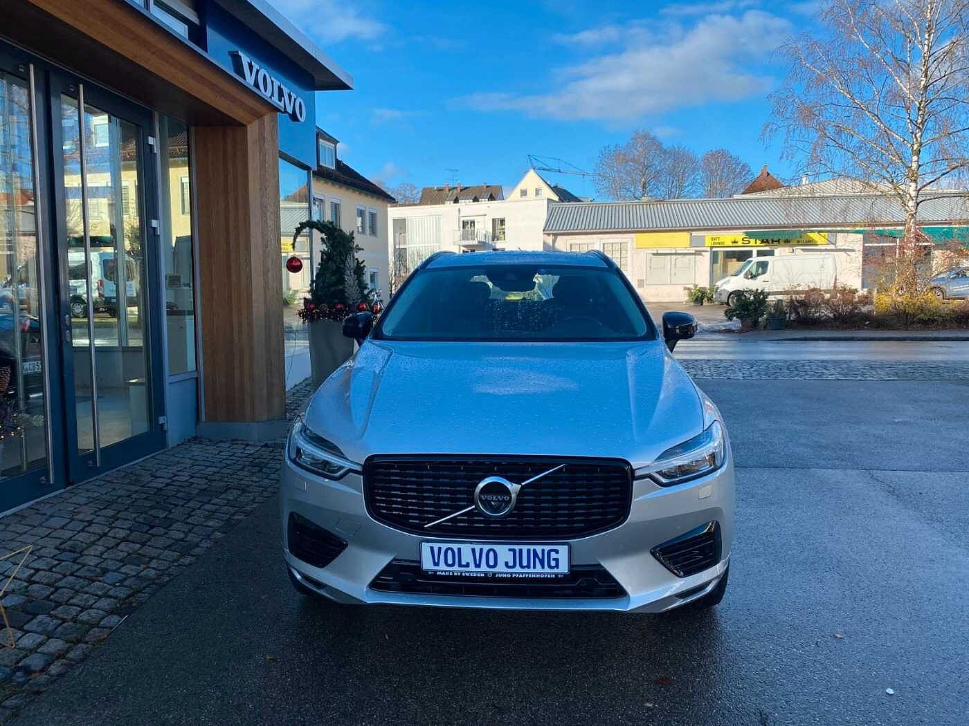 Volvo  Recharge T6 AWD R Design Expr. /4 Pakete/AHK