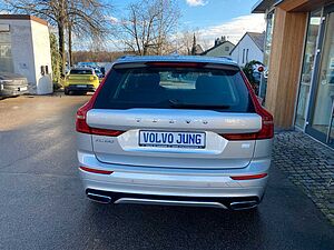 Volvo  Recharge T6 AWD R Design Expr. /4 Pakete/AHK