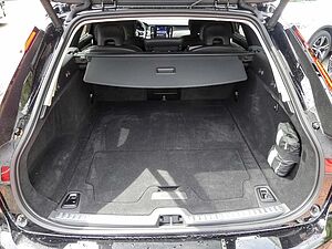 Volvo  V90 Plus, B4 Mild-Hybrid, Diesel, Bright