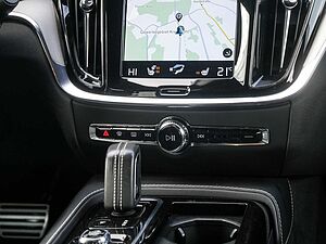 Volvo  V60 Recharge R-Design, T6 AWD Plug-in Hybrid