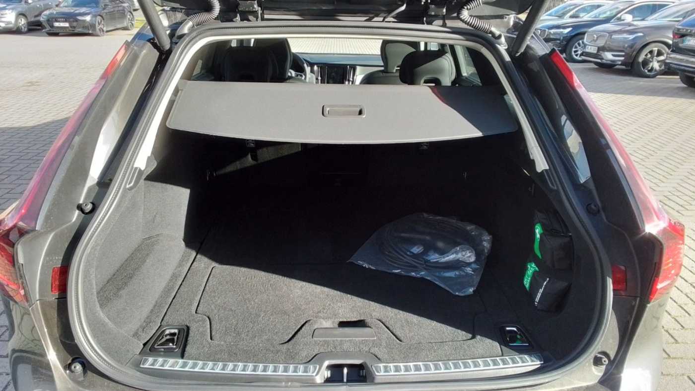 Volvo  T8Ultra Bright Recharge Plug-In Hybrid AWD