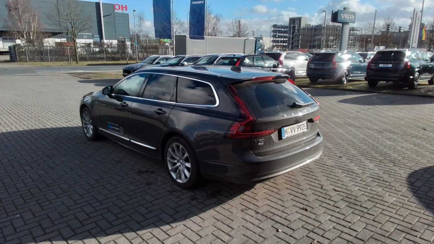 Volvo  T8Ultra Bright Recharge Plug-In Hybrid AWD