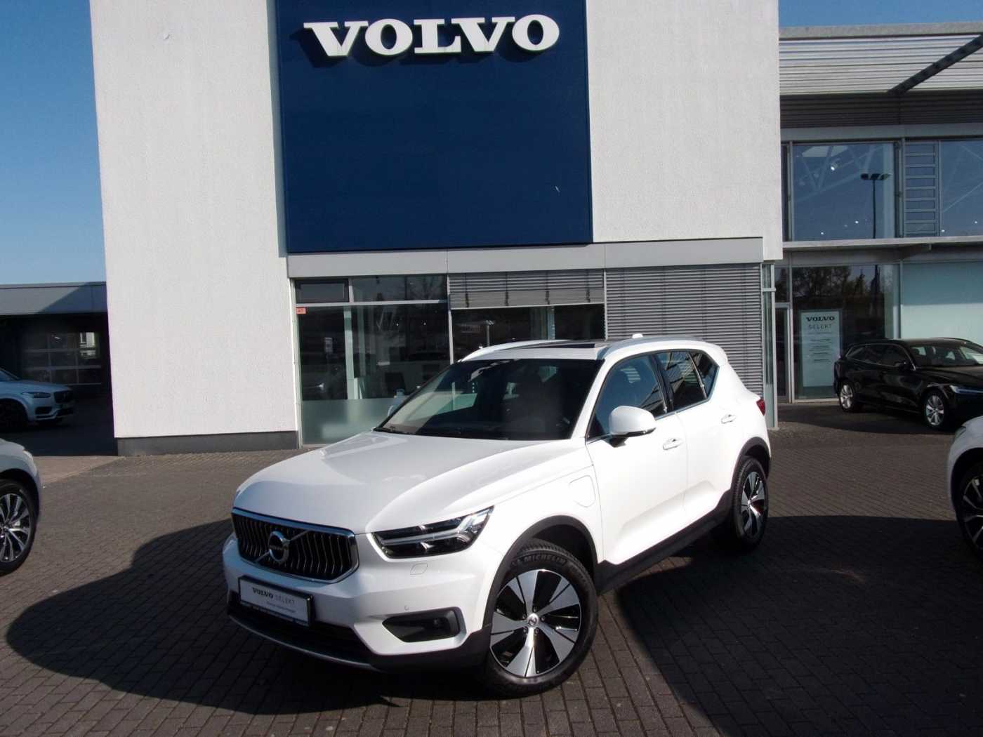 Volvo  Inscription Expression Recharge Plug-In