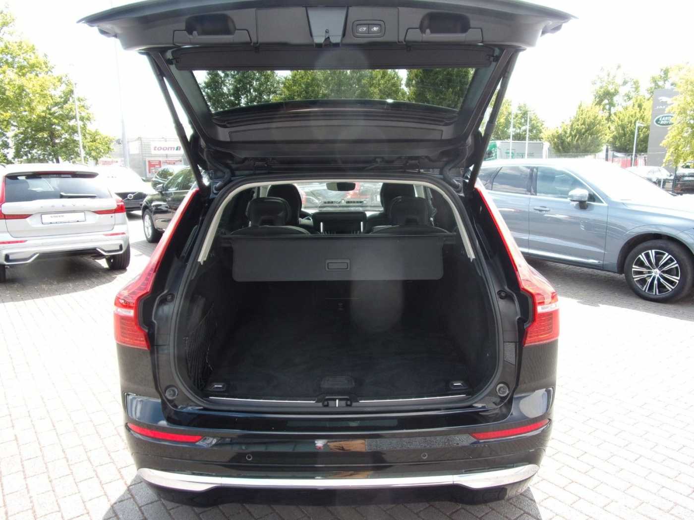 Volvo  B4 Inscription 2WD