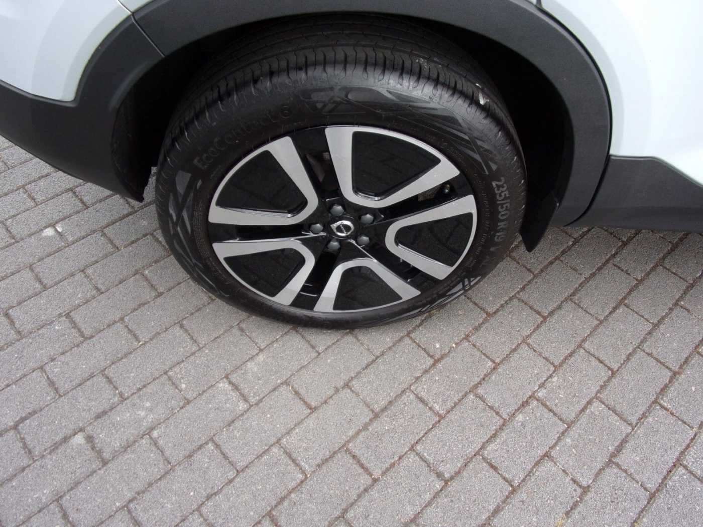 Volvo  B4 Inscription AWD