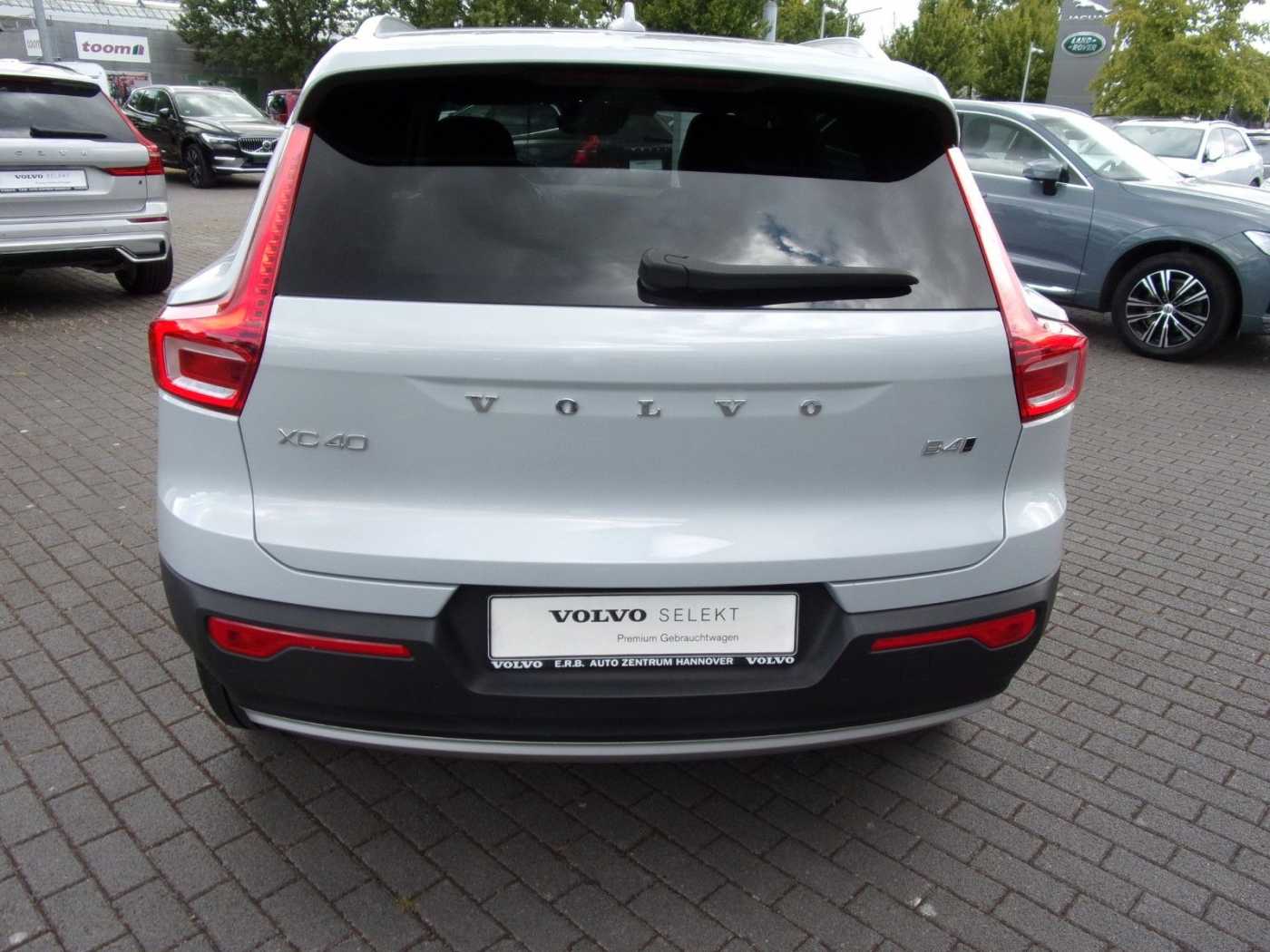 Volvo  B4 Inscription AWD