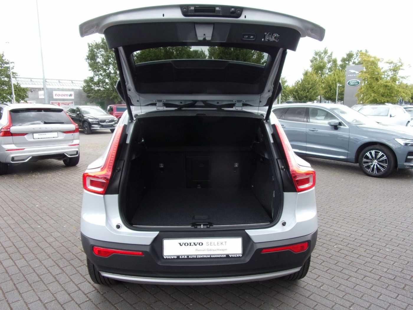 Volvo  B4 Inscription AWD