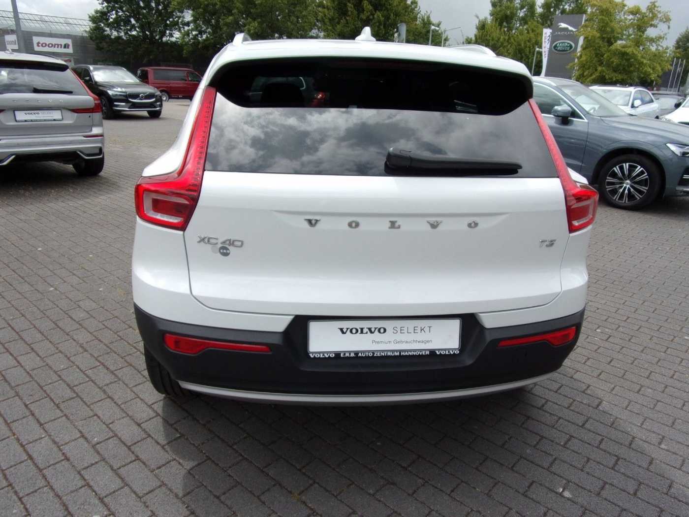 Volvo  T3 Momentum Pro 2WD