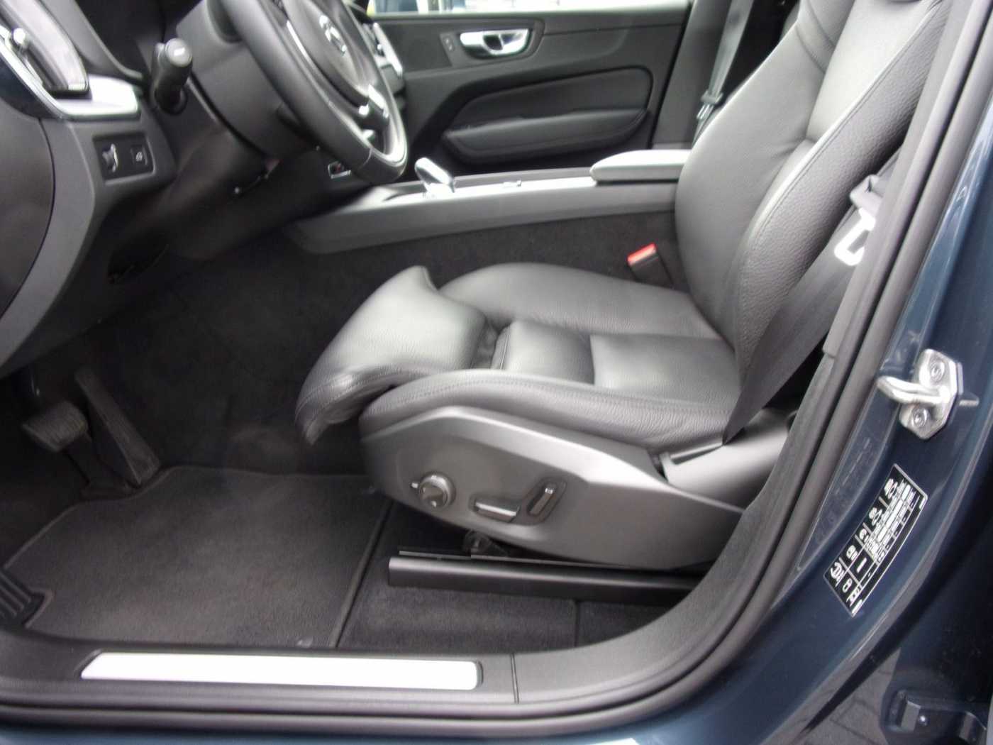 Volvo  Inscription 2WD