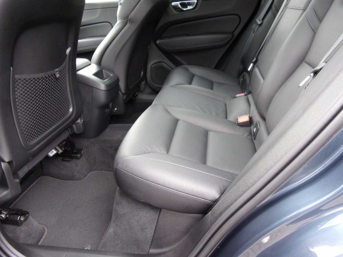 Volvo  Inscription 2WD
