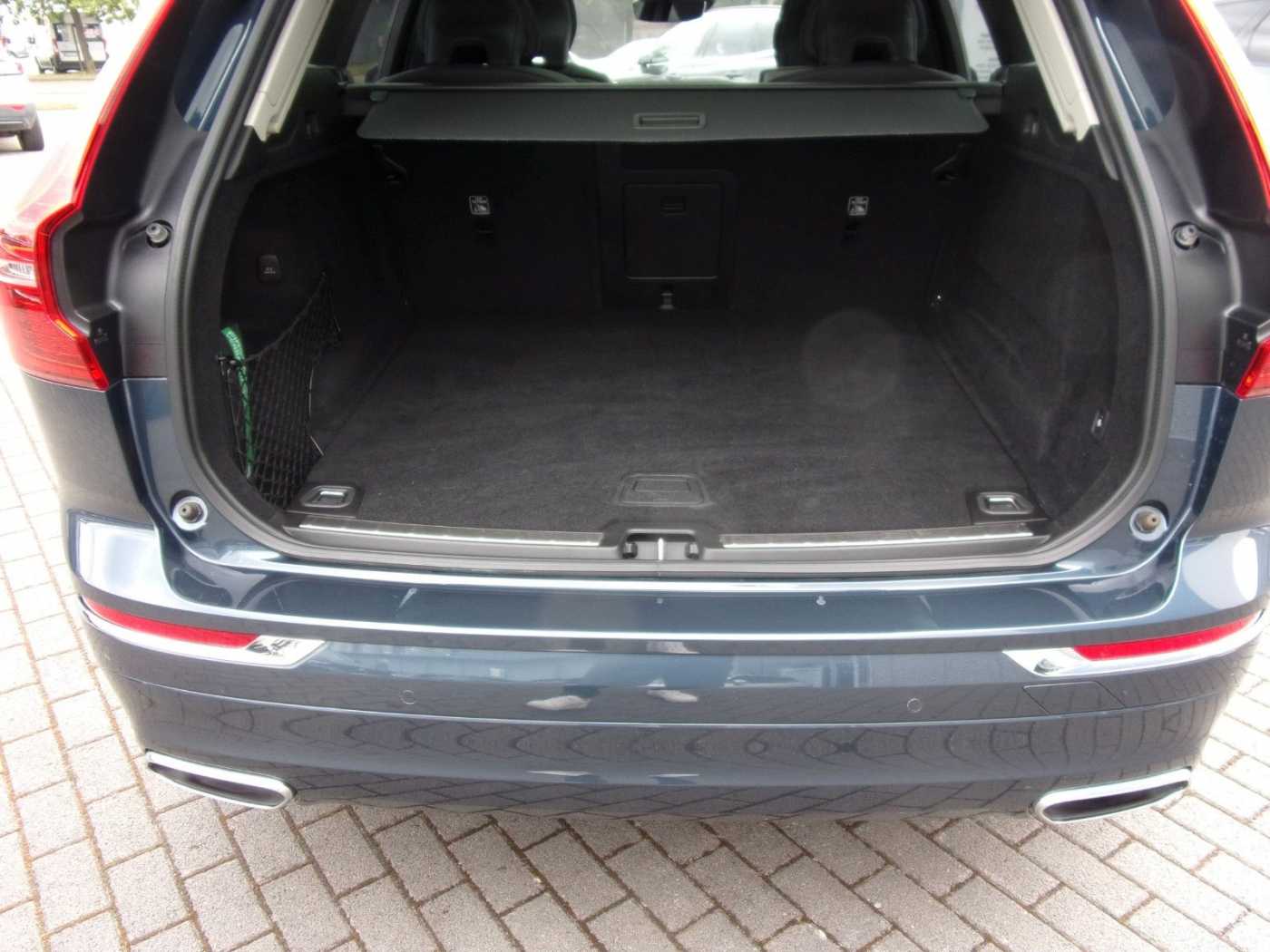 Volvo  Inscription 2WD