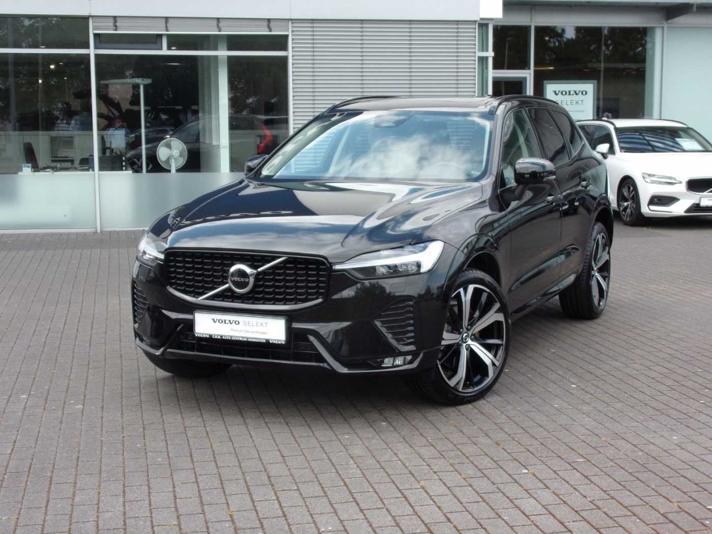 Volvo  Ultimate Dark 2WD