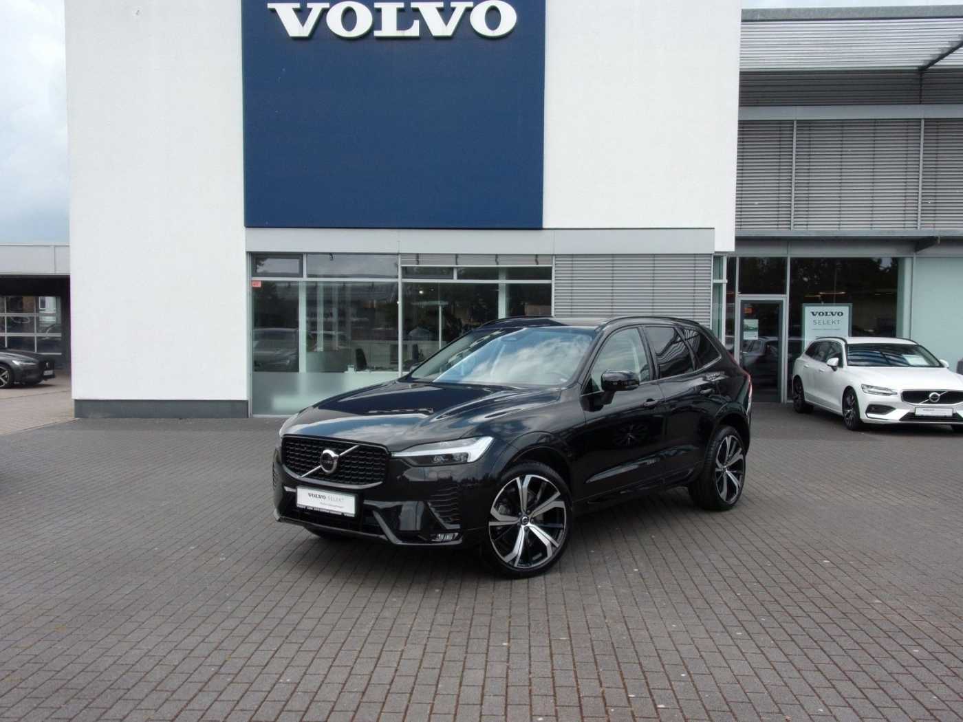 Volvo  Ultimate Dark 2WD