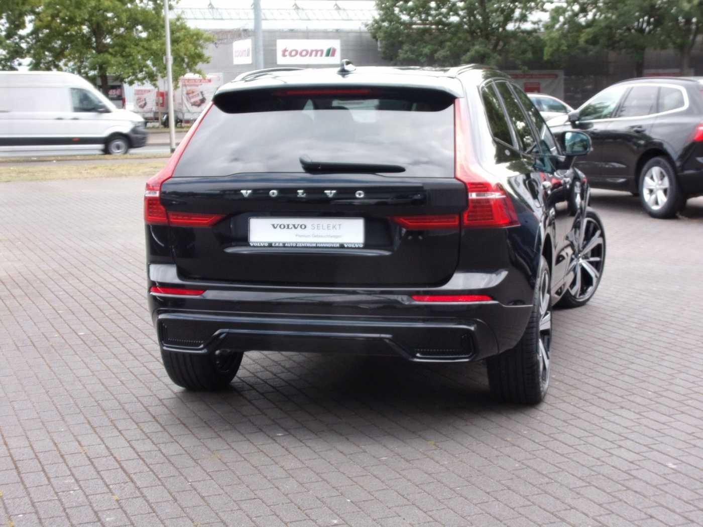 Volvo  Ultimate Dark 2WD