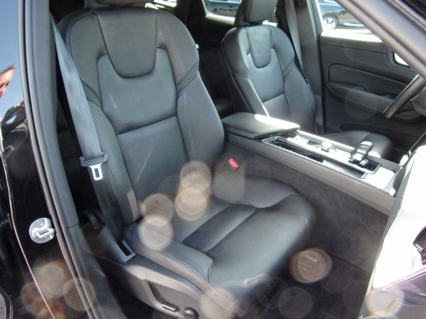 Volvo  B4 Core 2WD