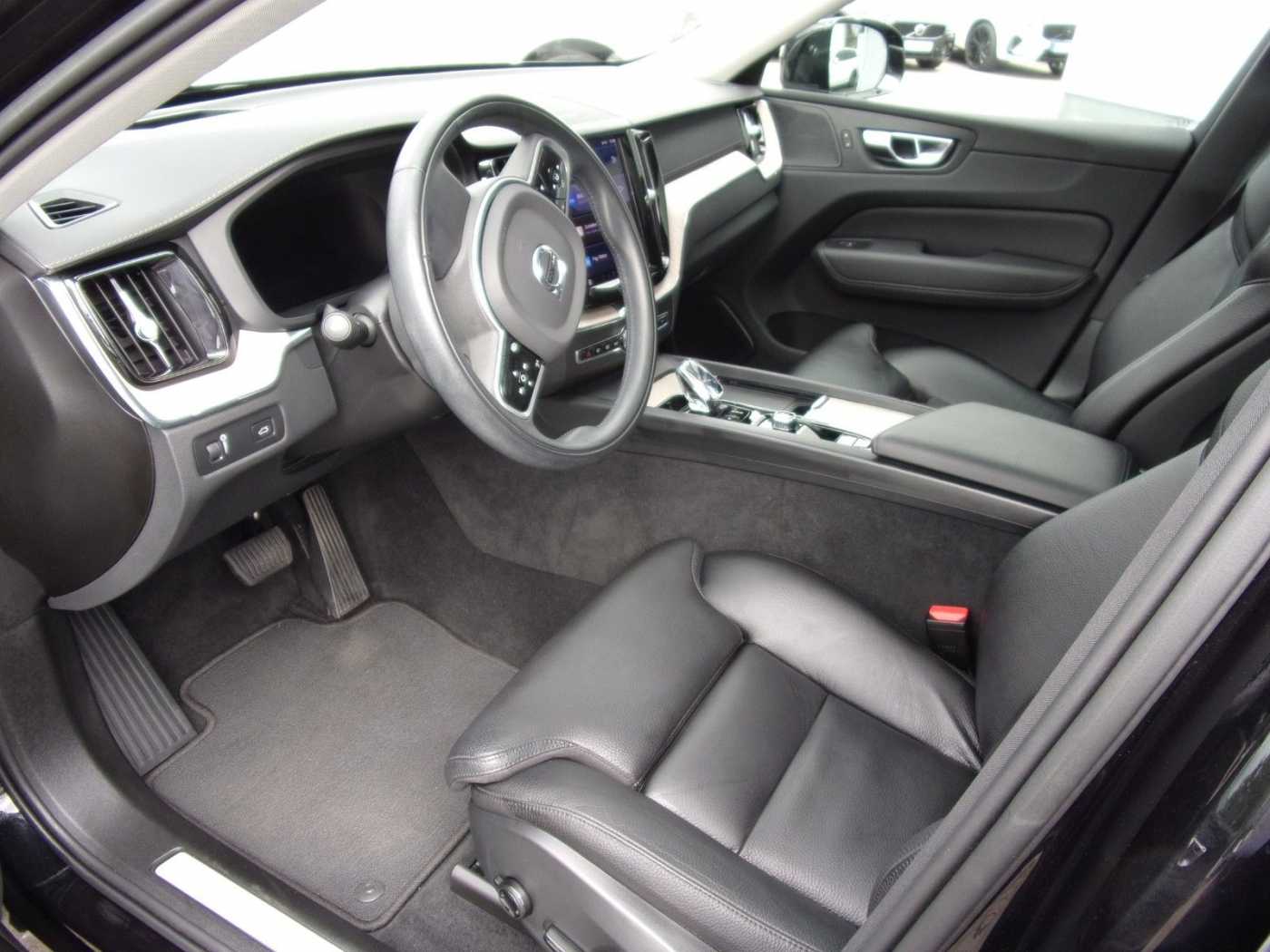 Volvo  B4 Inscription AWD