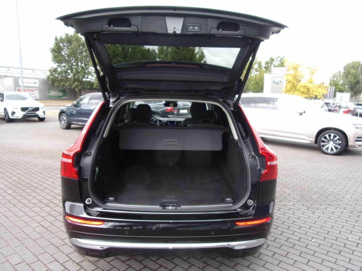 Volvo  B4 Inscription AWD
