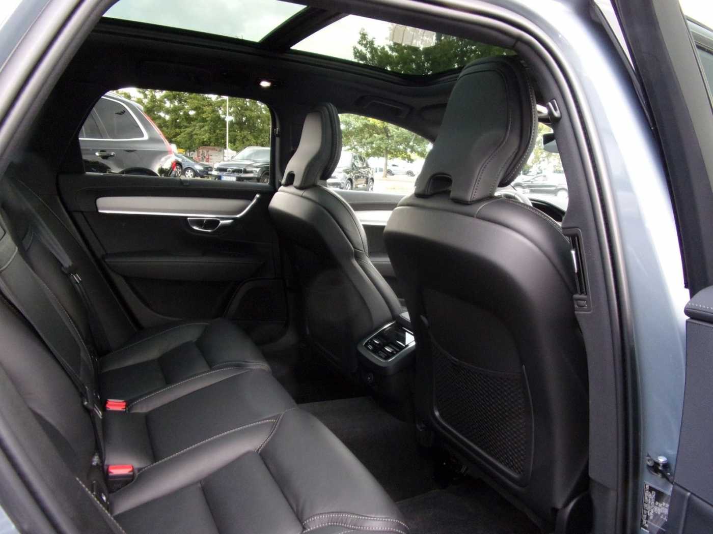 Volvo  Kombi B5 R Design AWD