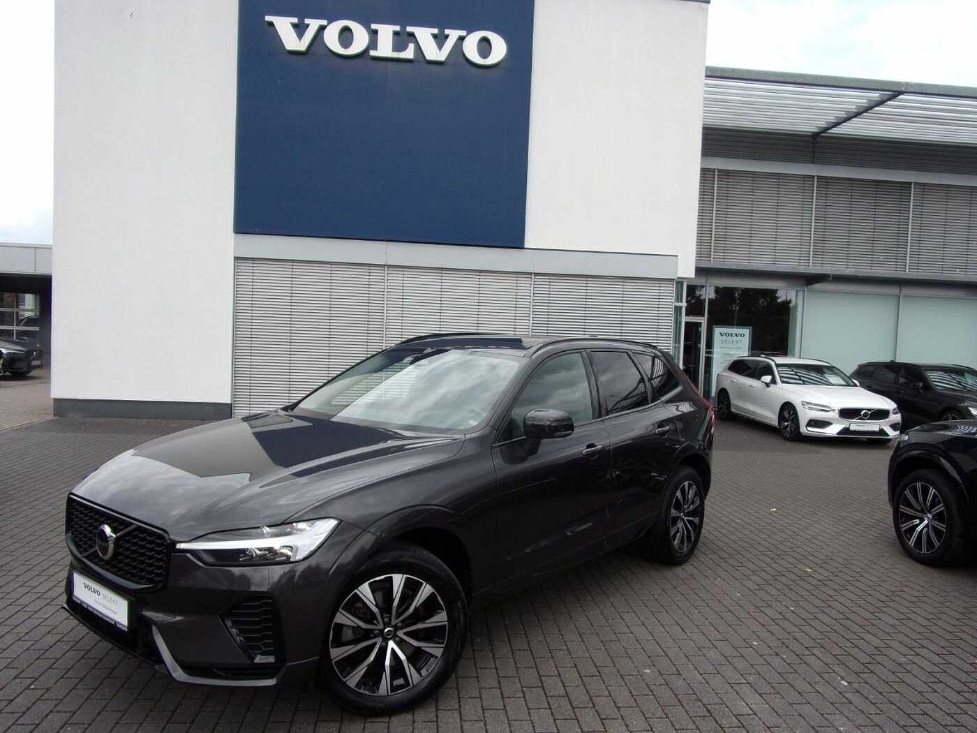 Volvo  B4 Plus Dark 2WD