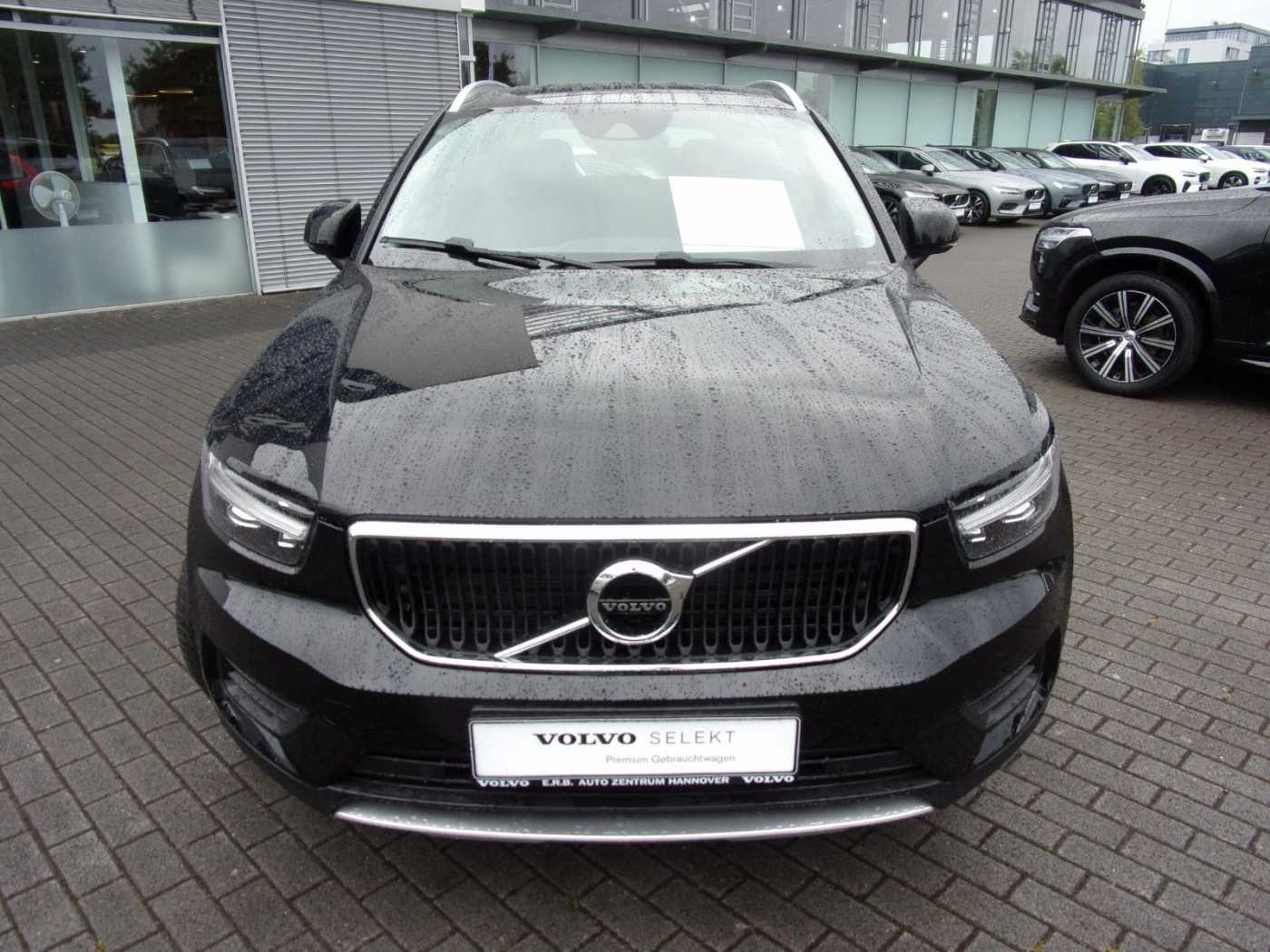 Volvo  T3 Momentum Pro 2WD