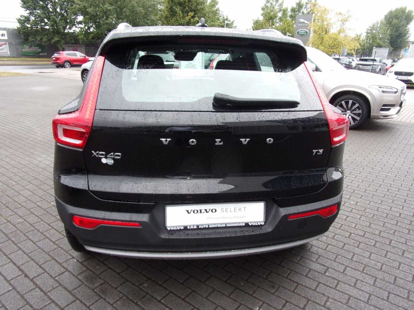 Volvo  T3 Momentum Pro 2WD