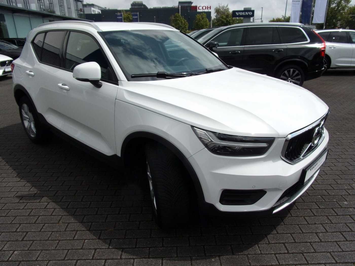Volvo  T3 Momentum Pro 2WD